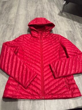 Lacoste Hooded Chevron Quilted Puffer Jacket - Red